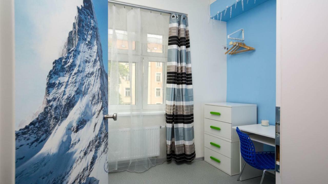 Apartment Four Year Seasons - Walkable To Centre, Metro And Riverside Prague Exterior photo